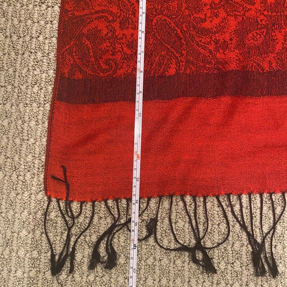 Pashmina - Red and Black - Picture 7 of 8
